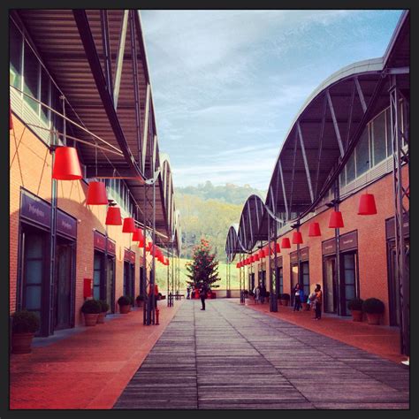 biggest designer outlet in italy.